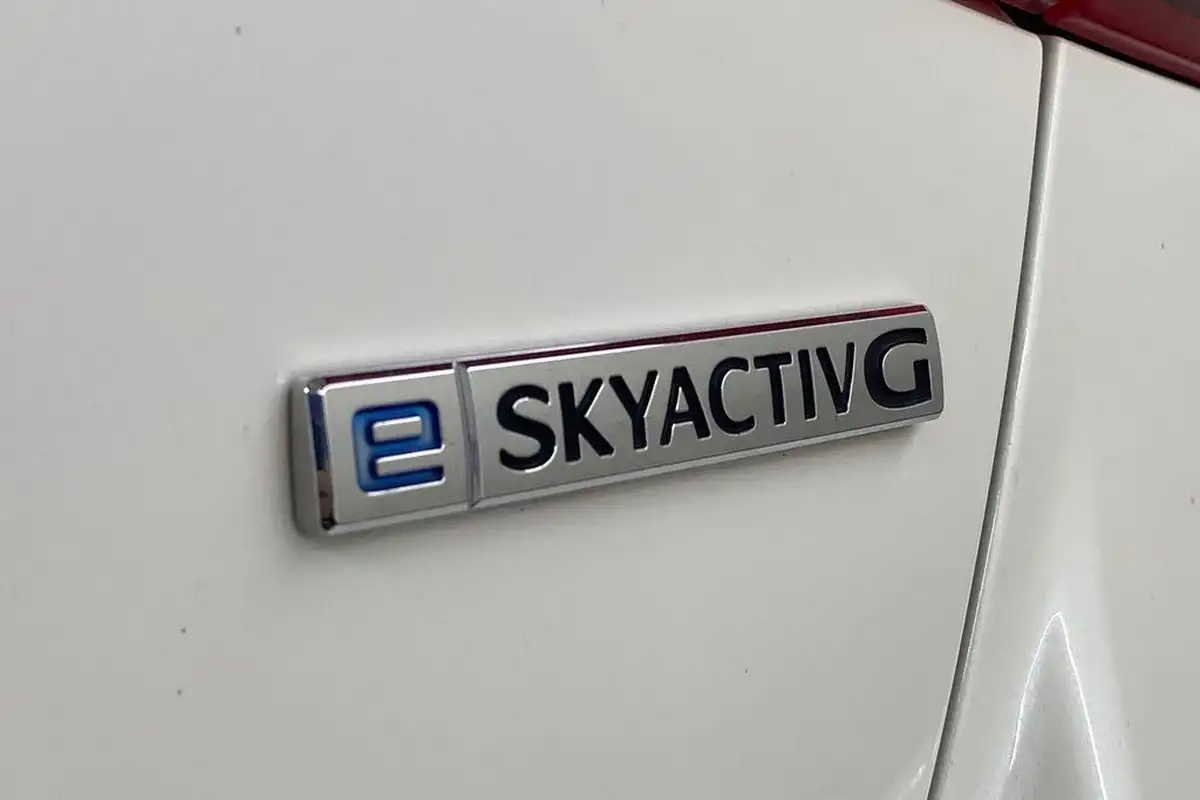 2024-mazda-mazda2-15-e-skyactiv-g-homura-aka-90ps-big-16
