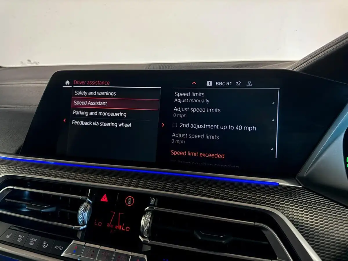 2021-bmw-x5-44-m50i-big-58