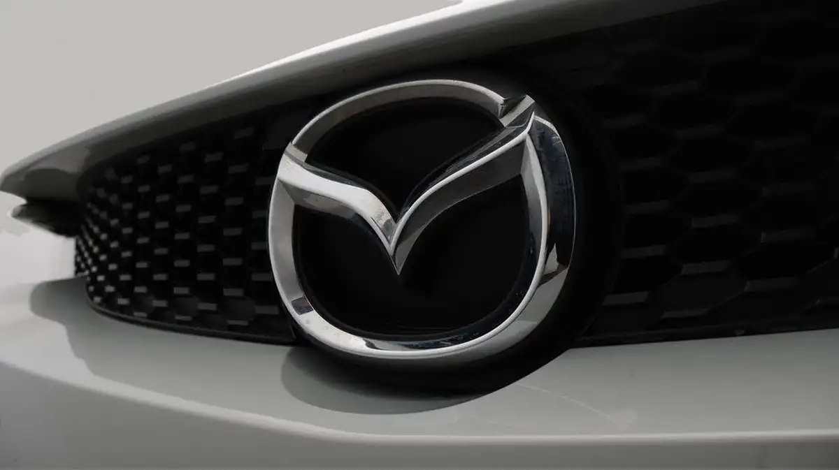 2021-mazda-mx-30-e-first-edition-big-20