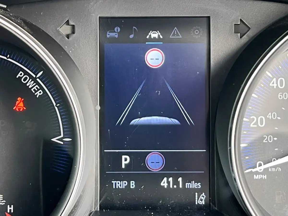 2021-toyota-c-hr-18-vvt-i-icon-big-27