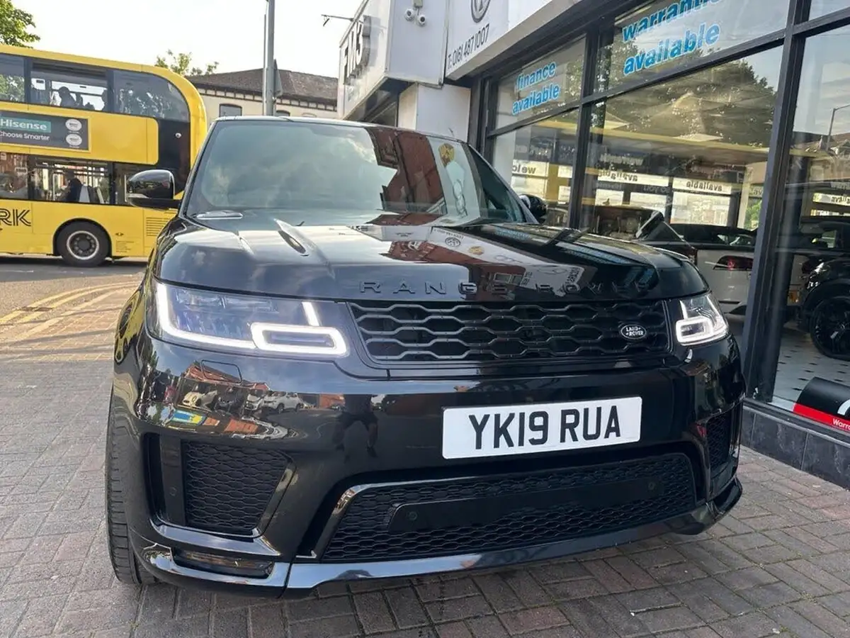 2019-land-rover-range-rover-sport-30-sd-v6-hse-big-32