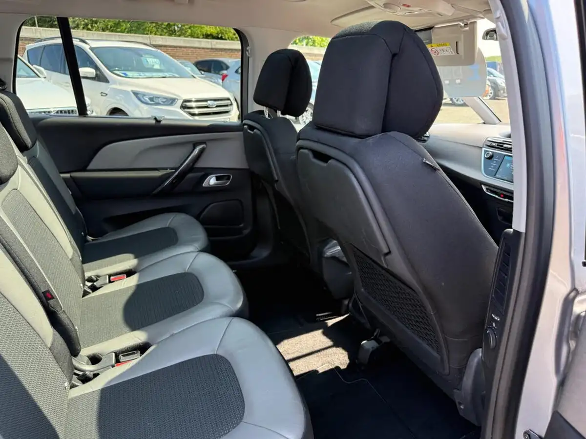2017-citroen-grand-c4-picasso-20bluehdi-flair-big-21