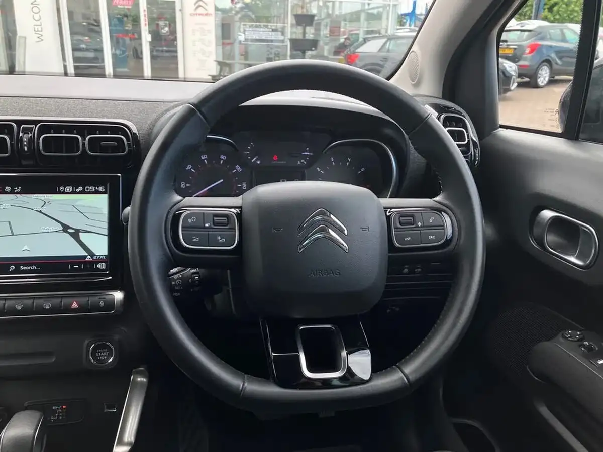 2023-citroen-c3-aircross-12-puretech-shine-plus-130ps-eat6-big-14