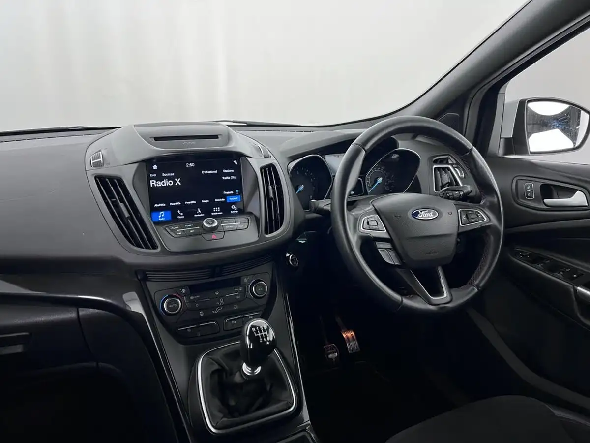 2018-ford-kuga-big-16