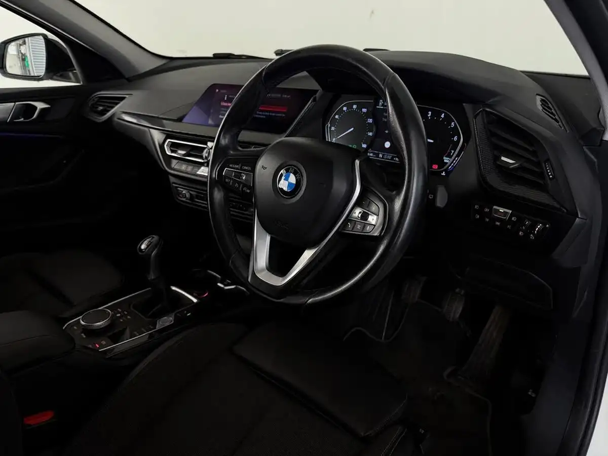 2019-bmw-1-series-15-118i-sport-138bhp-5d-big-12