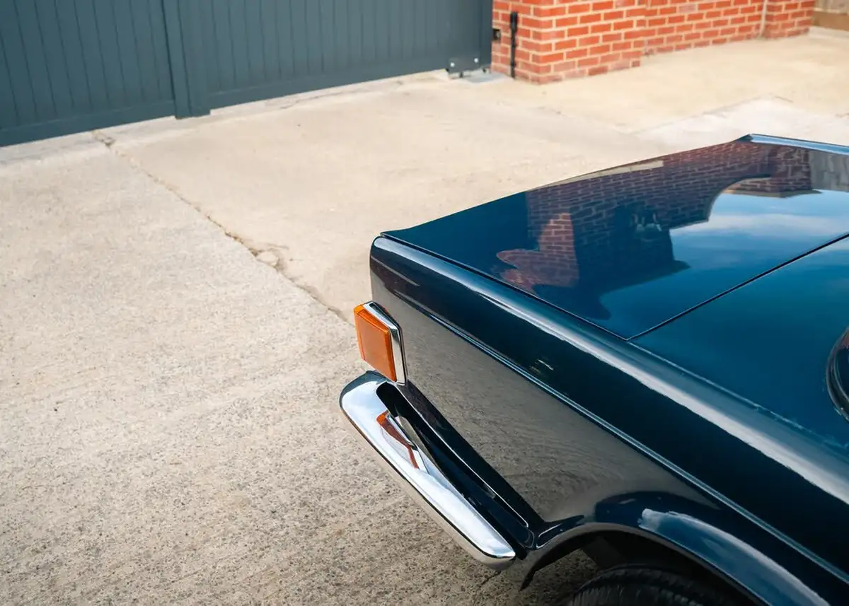 1973-triumph-tr6-roadster-rwd-big-19