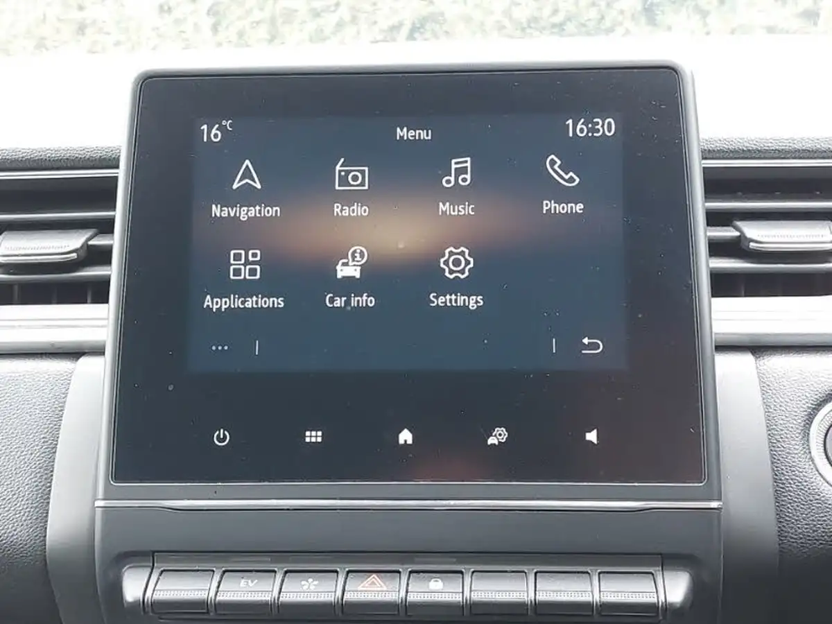 2023-renault-captur-16-techno-145ps-full-big-11