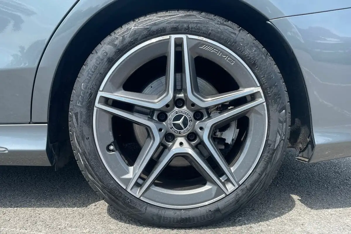2020-mercedes-benz-c-class-20d-c300d-amg-line-edition-244ps-premium-saloon-4d-big-8