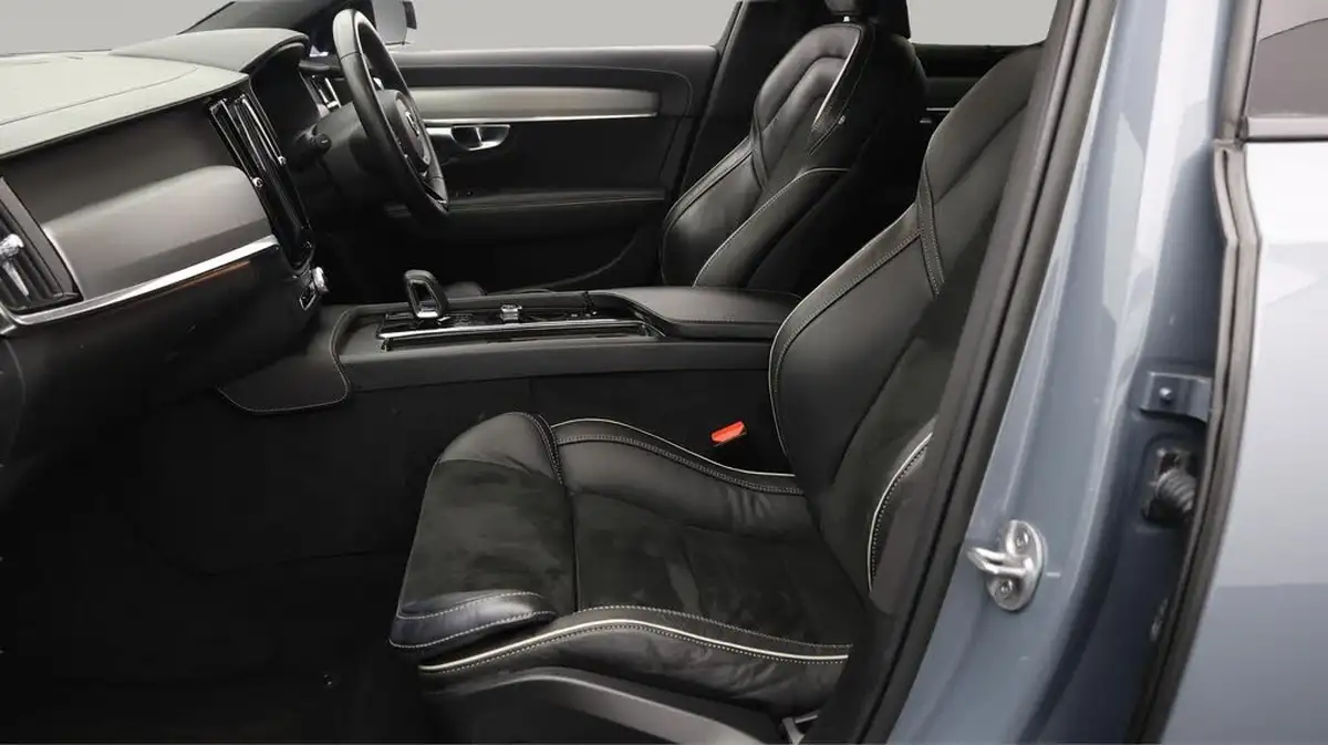 2022-volvo-v90-20td-b4-r-design-big-14