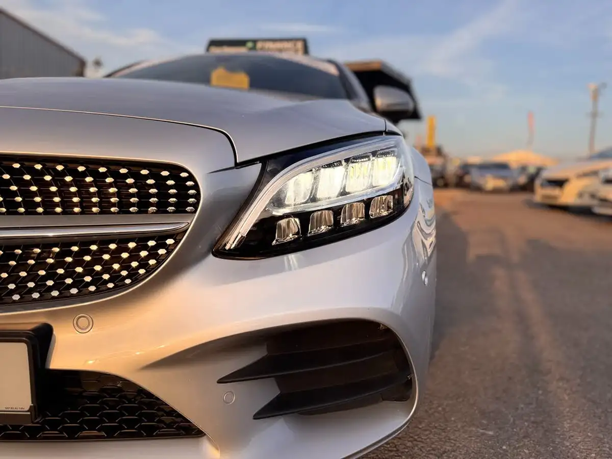 2019-mercedes-benz-c-class-15-c200-amg-line-ss-coupe-2d-big-48
