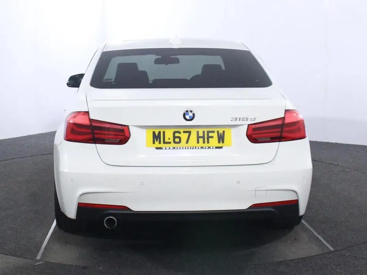 2017-bmw-3-series-20td-318d-m-sport-saloon-4d-big-5