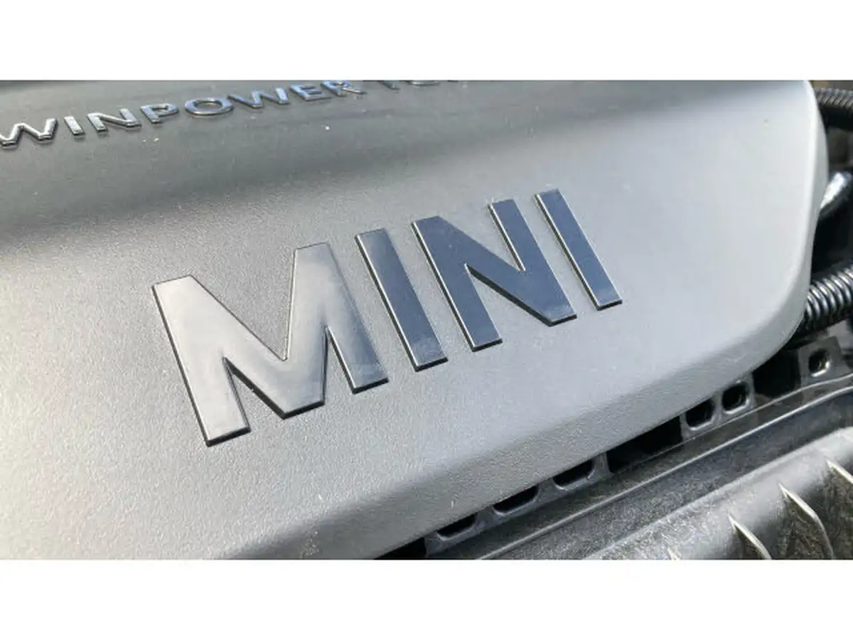 2017-mini-cooper-12-one-3d-big-20