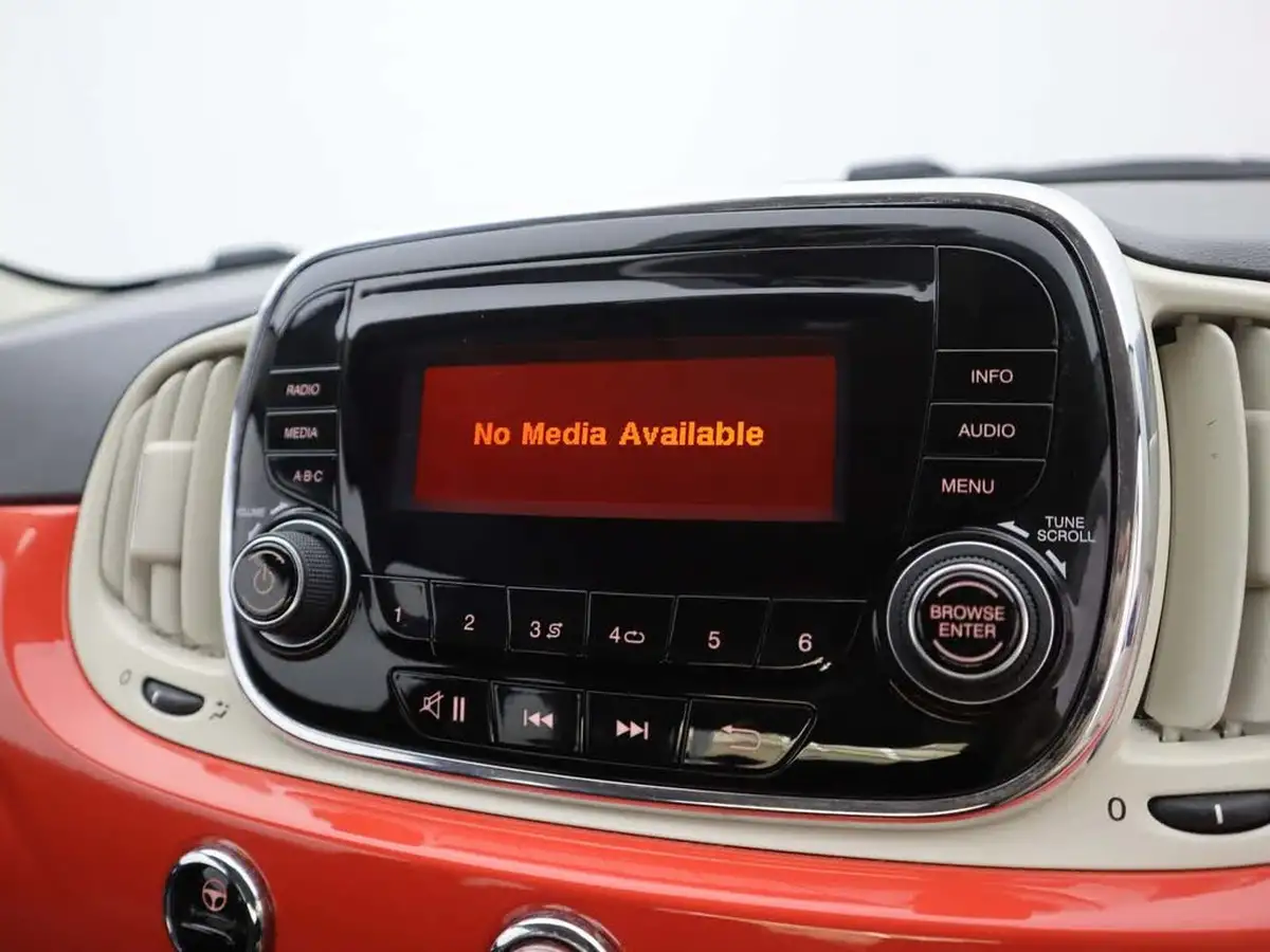 2017-fiat-500-12-pop-star-big-14