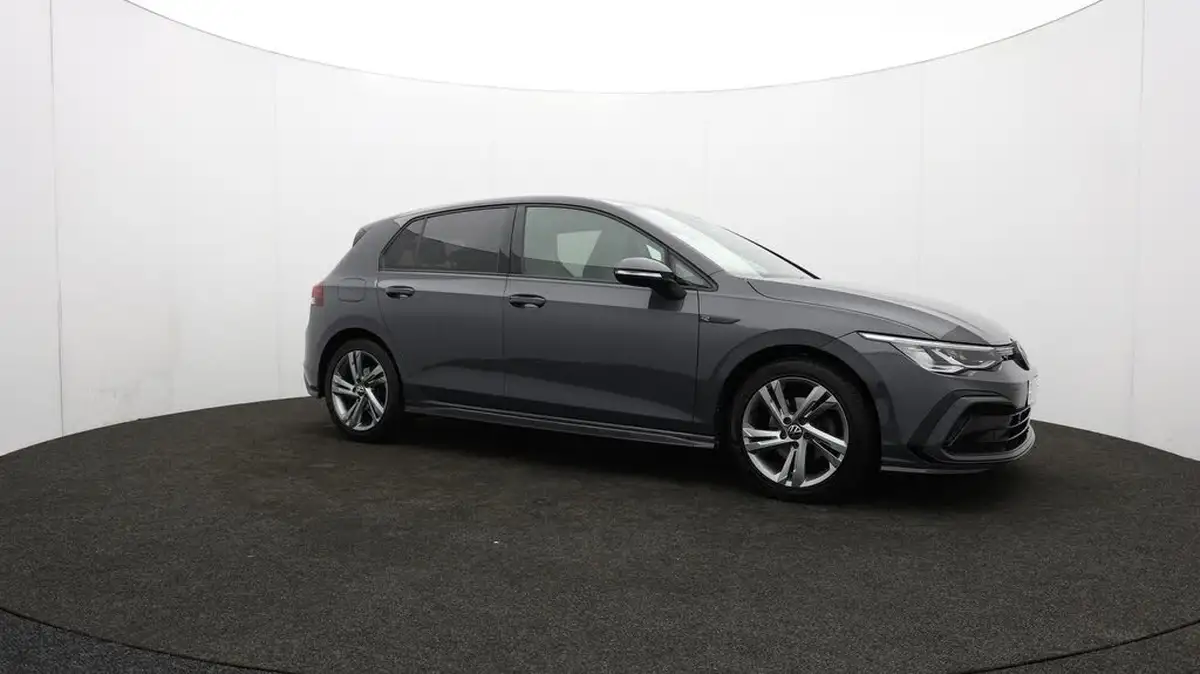 2022-volkswagen-golf-15-etsi-r-line-150ps-hatchback-big-46