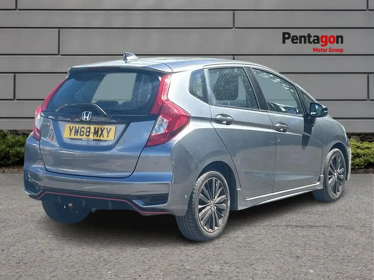 2018-honda-jazz-15-i-vtec-sport-cvt-big-4