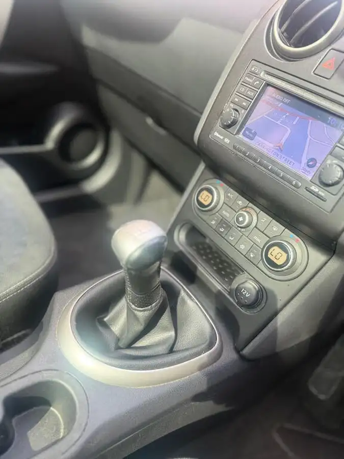 2010-nissan-qashqai-16-n-tec-ss-big-6