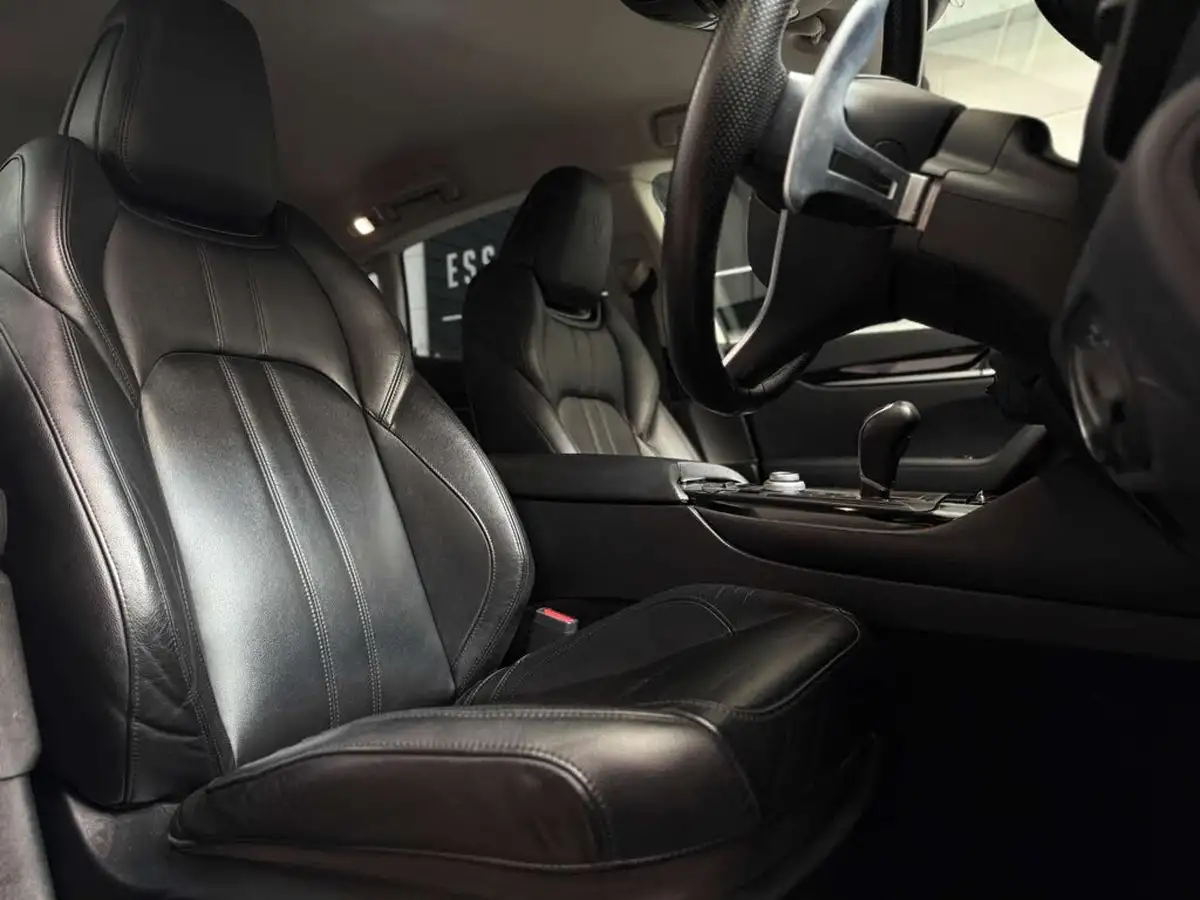 2018-maserati-levante-30td-gransport-nerissimo-edition-big-14