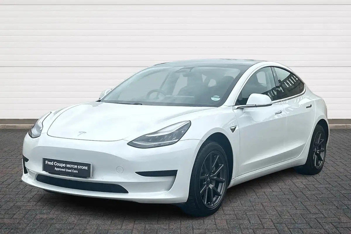 2019-tesla-model-3-e-standard-plus-big-2
