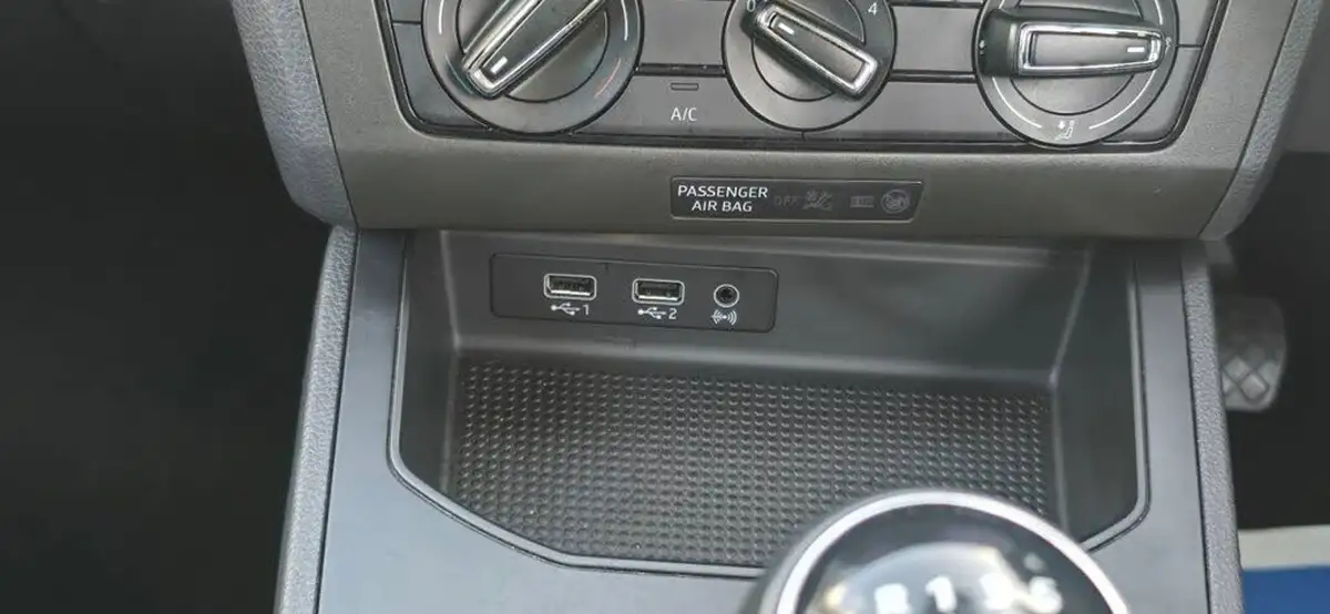 2018-seat-ibiza-10-tsi-fr-95ps-big-29