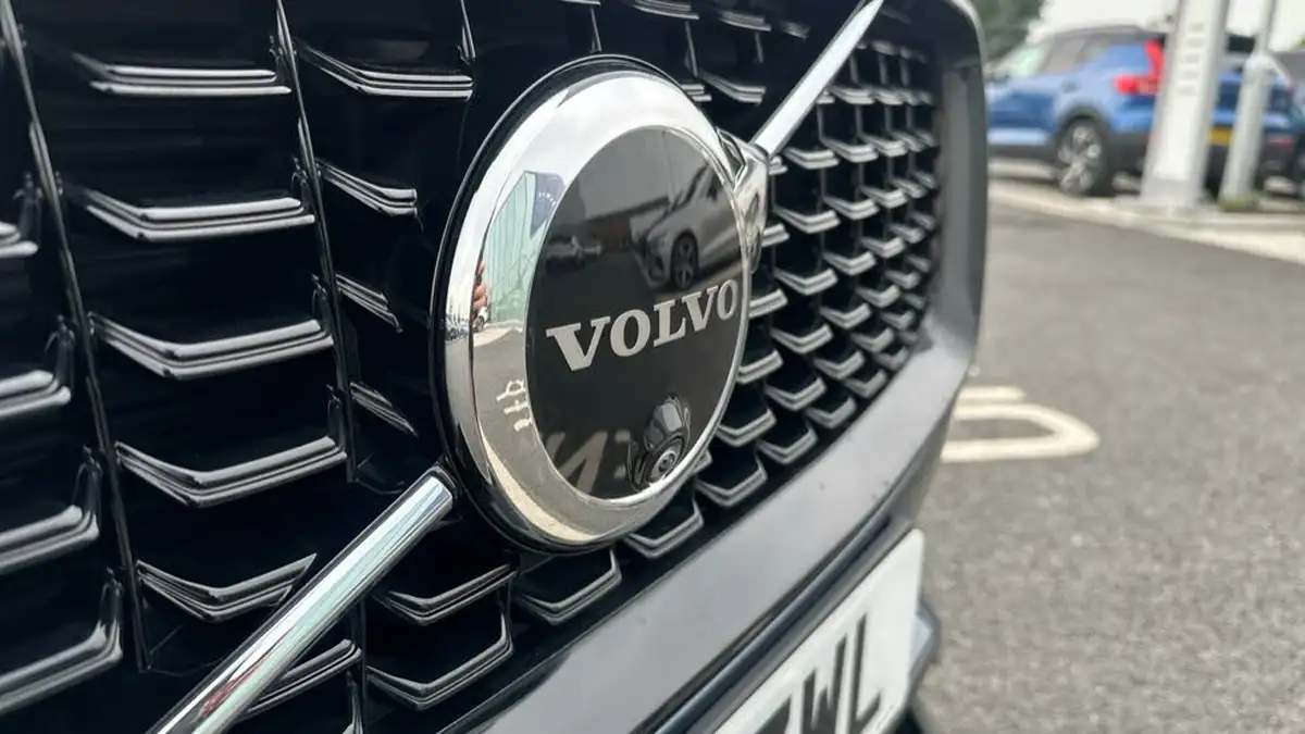 2024-volvo-xc90-20td-b5-plus-big-14