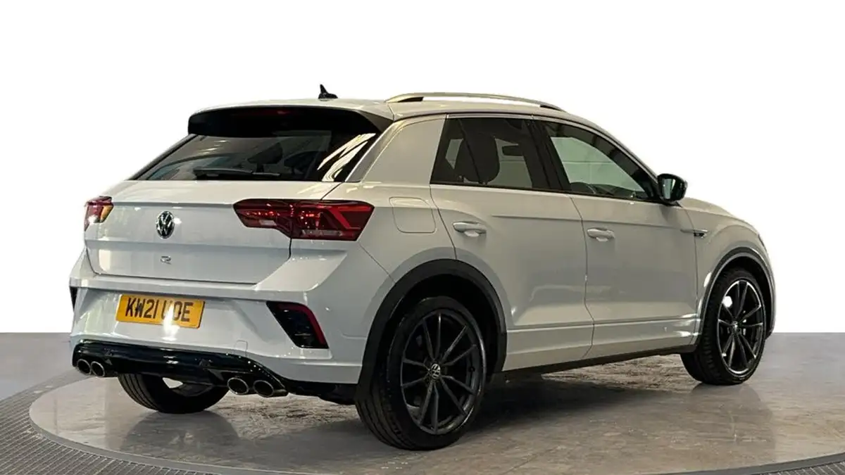 2021-volkswagen-t-roc-20-tsi-r-big-3