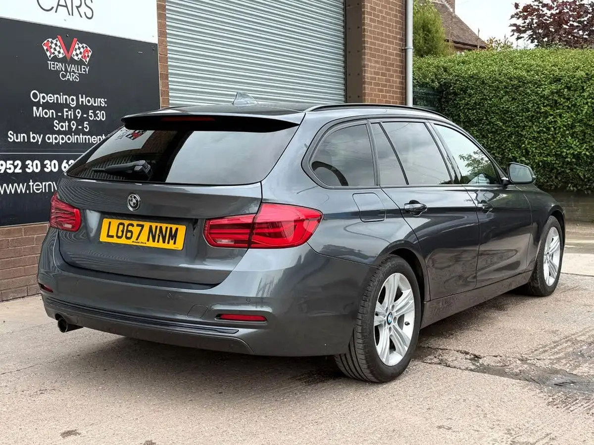 2017-bmw-3-series-15-318i-sport-touring-5d-auto-big-70