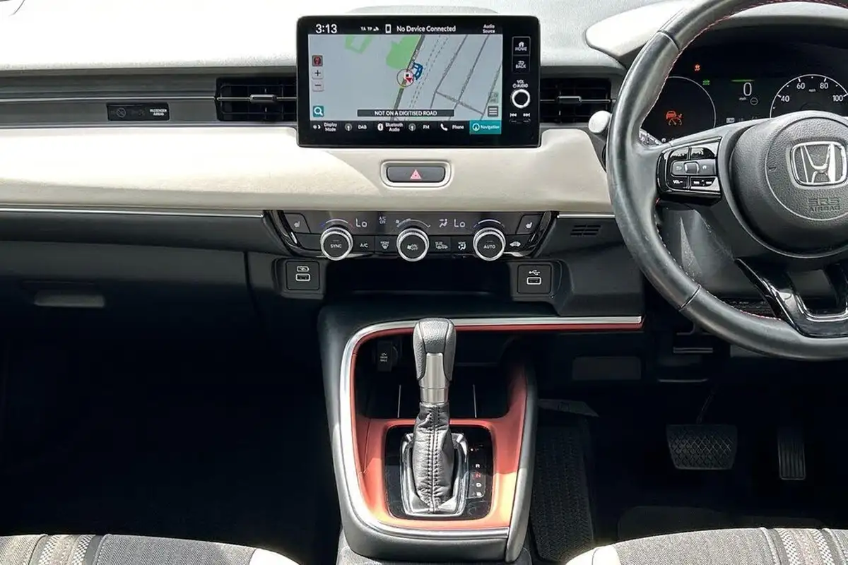 2022-honda-hr-v-15-i-mmd-advance-style-big-39
