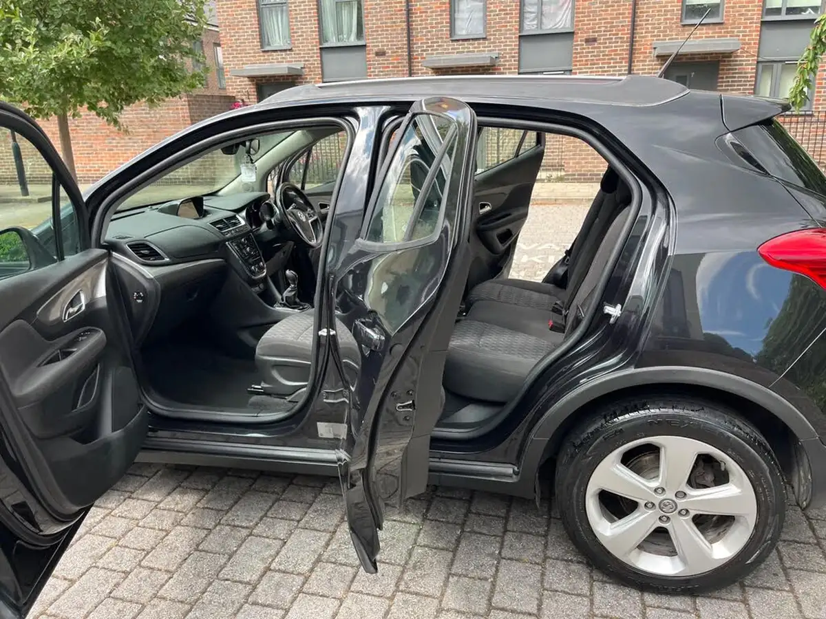 2013-vauxhall-mokka-16-exclusiv-big-31