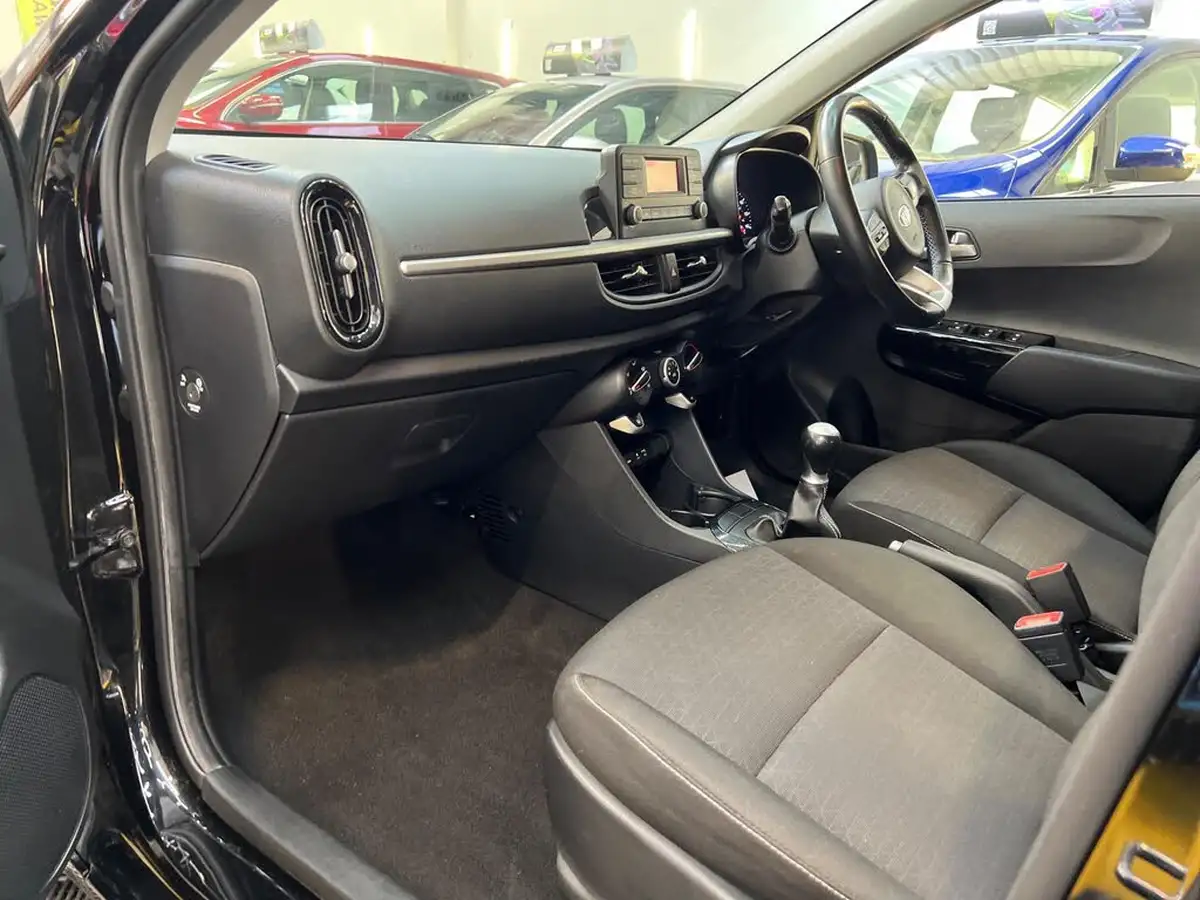 2018-kia-picanto-10-2-65bhp-adap-big-35
