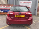 2018-toyota-yaris-15-vvt-i-icon-navi-hybrid-small-5