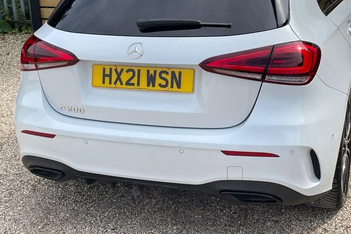 2021-mercedes-benz-a-class-13-a200-exclusive-edition-7g-dct-big-17