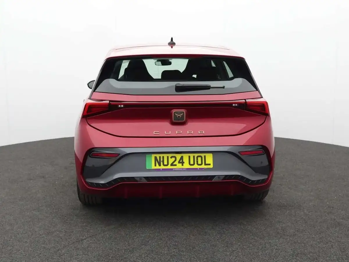2024-cupra-born-e-v1-204ps-58kwh-big-3