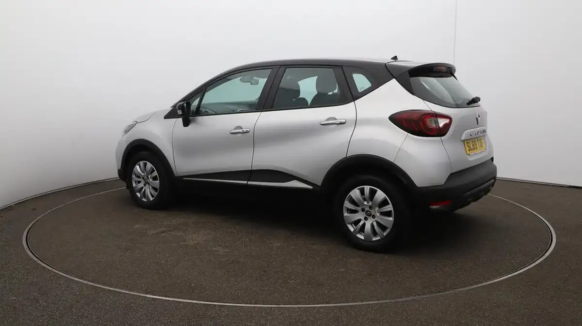 2020-renault-captur-09-tce-play-big-33