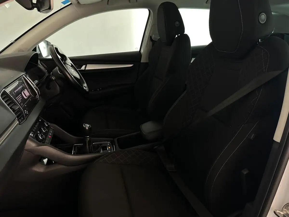2021-skoda-karoq-15-tsi-se-big-14