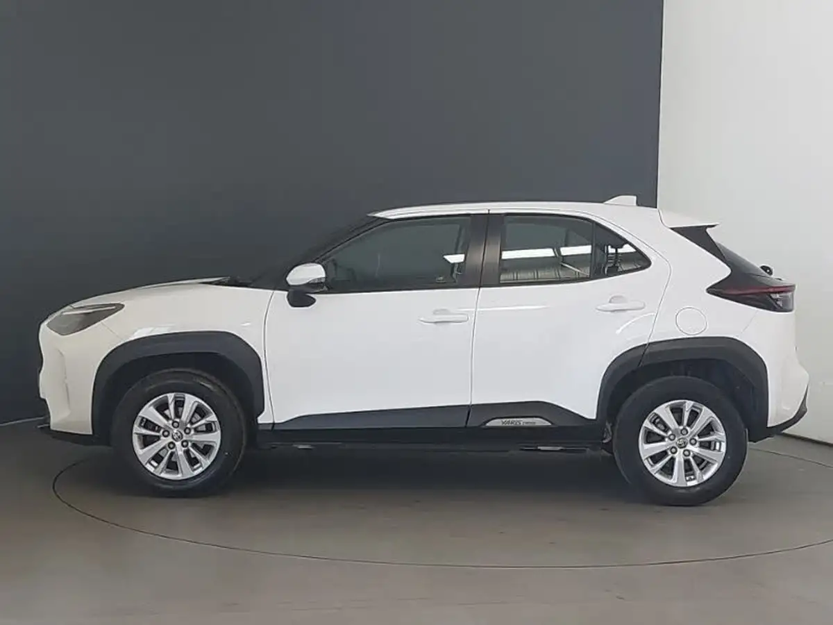2022-toyota-yaris-cross-15-vvt-i-icon-big-3