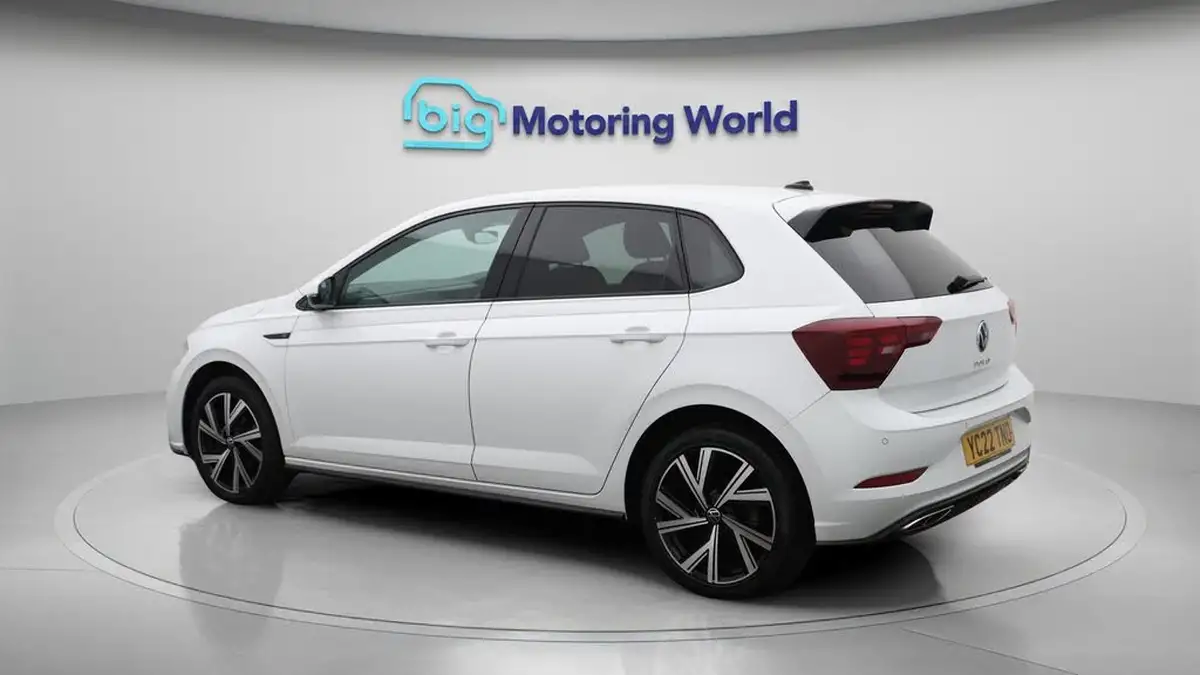 2022-volkswagen-polo-10-tsi-r-line-110ps-dsg-big-5