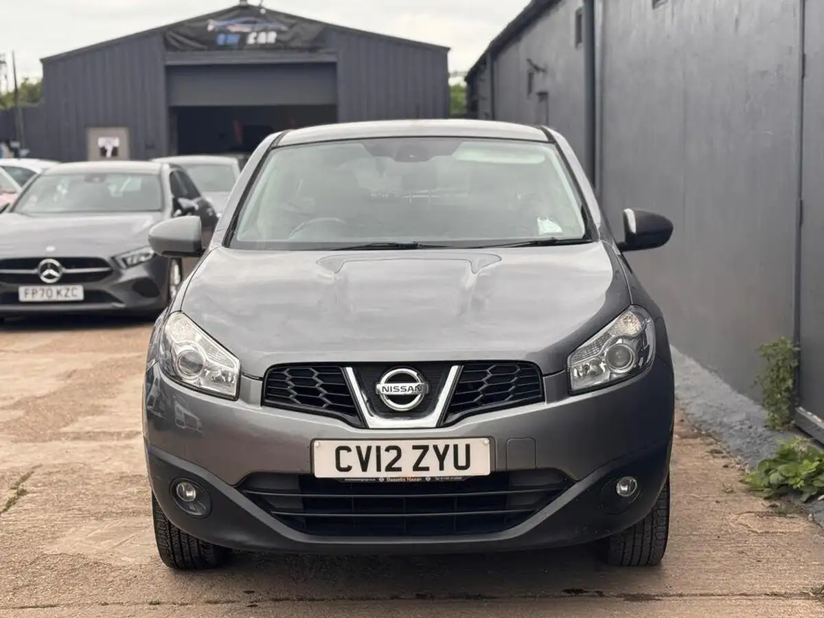 2012-nissan-qashqai-16-acenta-big-1