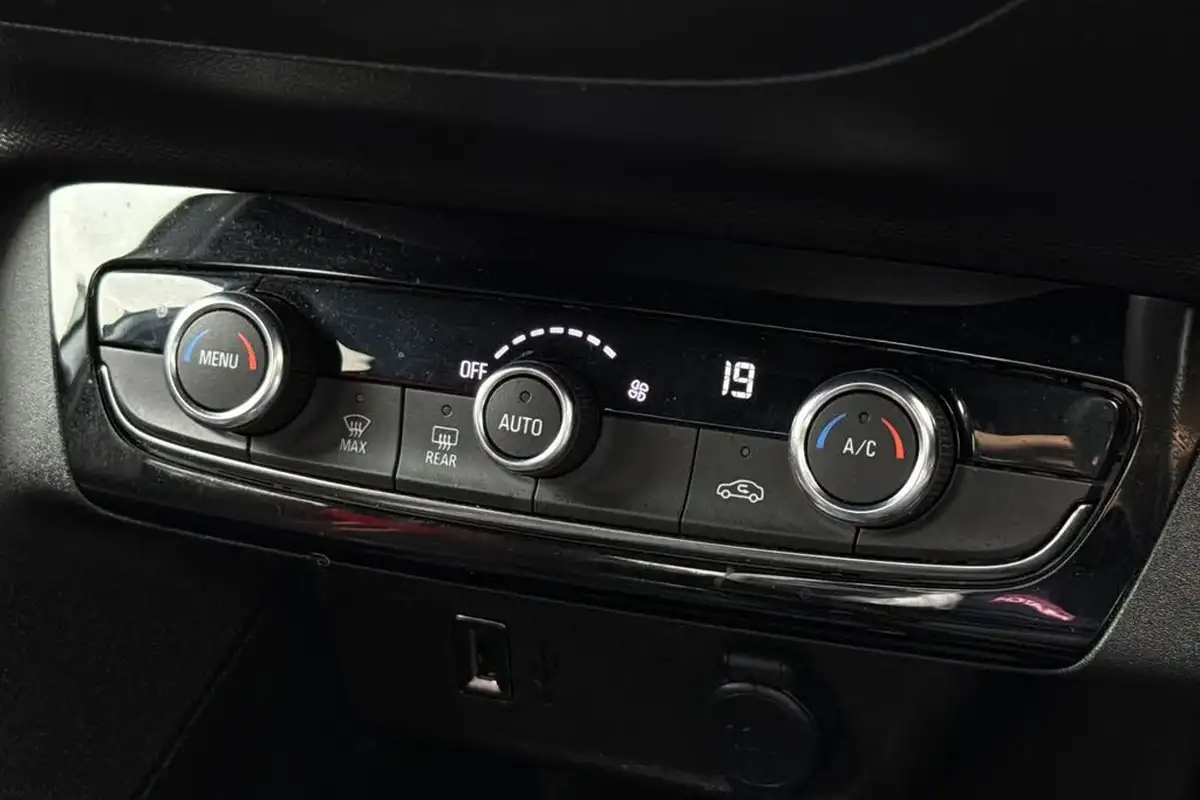 2023-vauxhall-corsa-12i-gs-big-21