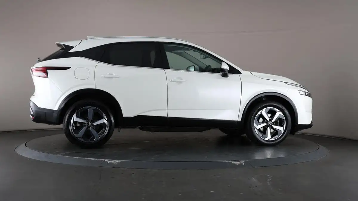 2022-nissan-qashqai-13-dig-t-n-connecta-140ps-big-60