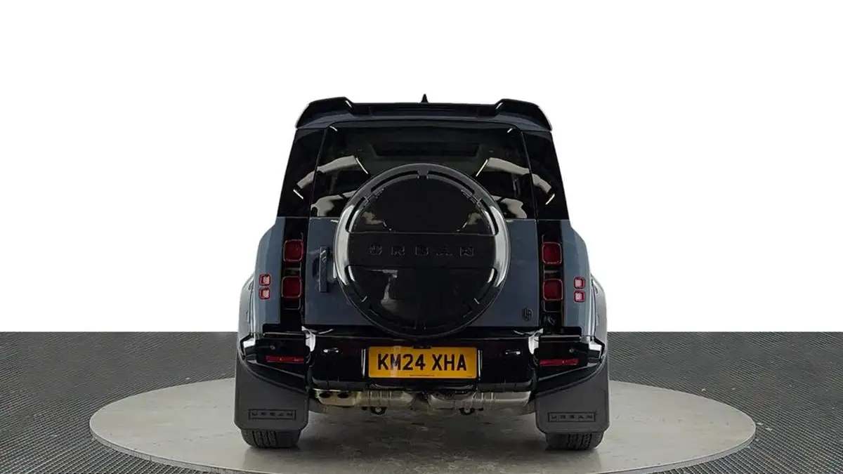 2024-land-rover-110-defender-30-d300-x-dynamic-hse-big-4