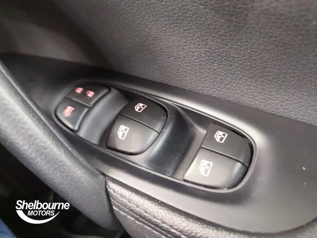 2019-nissan-qashqai-13-dig-t-acenta-premium-140ps-big-15