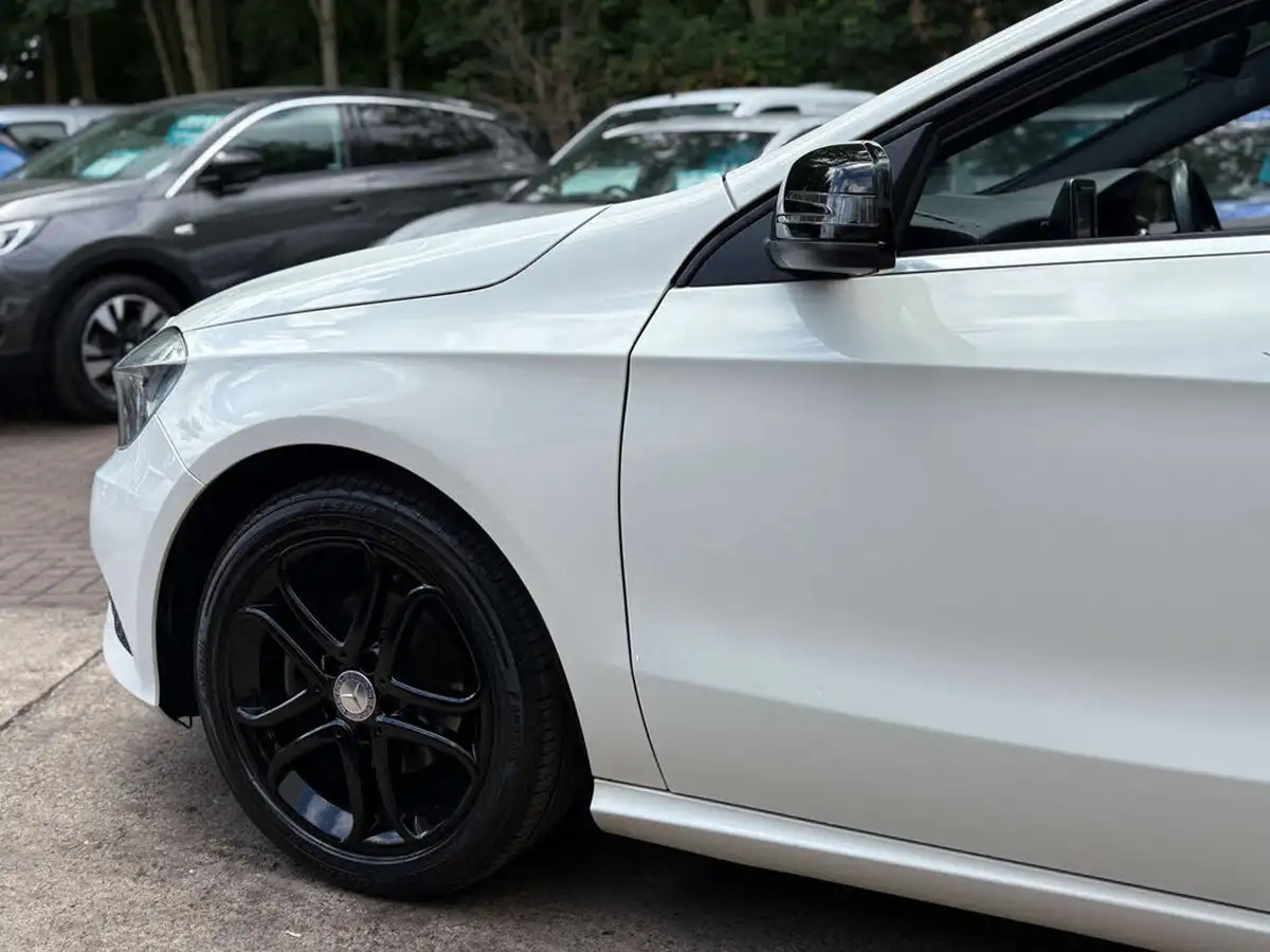 2015-mercedes-benz-a-class-15-cdi-a180-sport-109ps-big-9