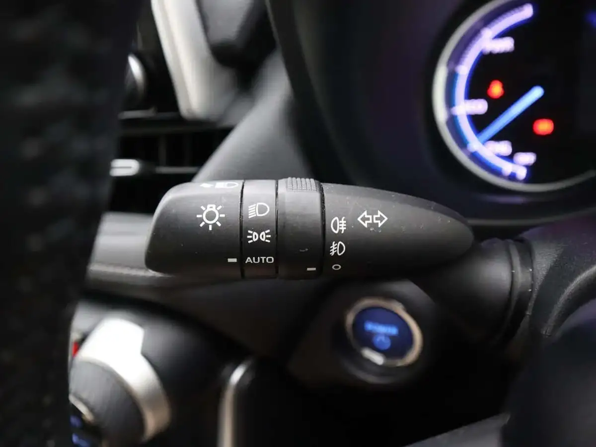 2021-toyota-rav4-25-vvt-i-design-215bhp-big-33