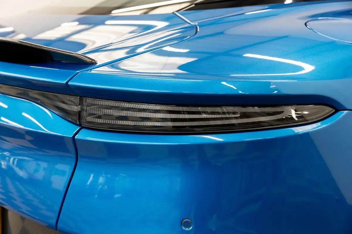 2019-aston-martin-dbs-52-v12-superleggera-big-25