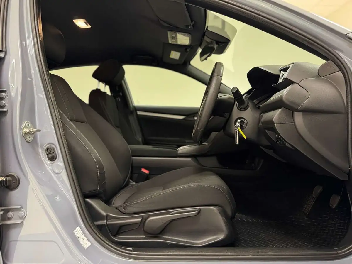 2018-honda-civic-10-vtec-turbo-se-129ps-hatchback-5d-big-15