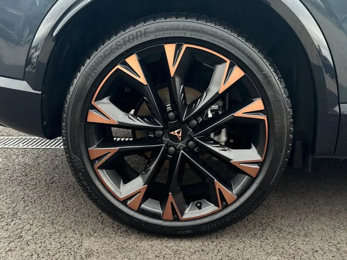 2024-cupra-formentor-15-e-hybrid-v3-big-21