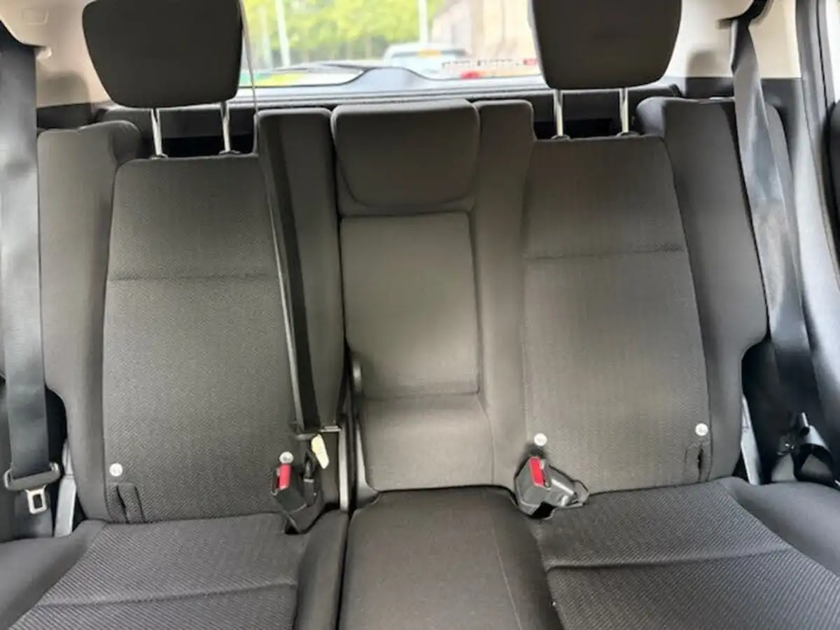 2015-honda-hr-v-16-i-dtec-se-navi-big-17
