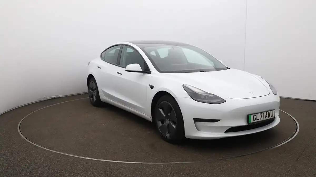 2021-tesla-model-3-e-long-range-awd-big-42