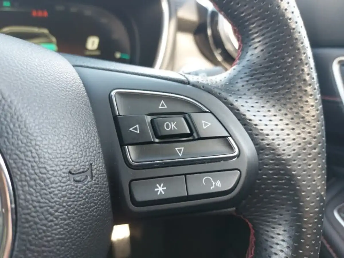 2023-mg-hs-15t-gdi-trophy-258ps-plug-in-hybrid-auto-big-15