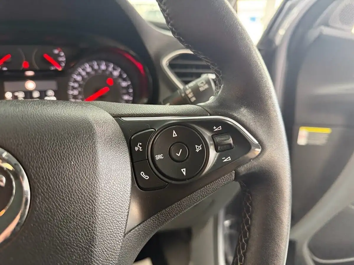 2020-vauxhall-grandland-x-12-se-premium-big-28